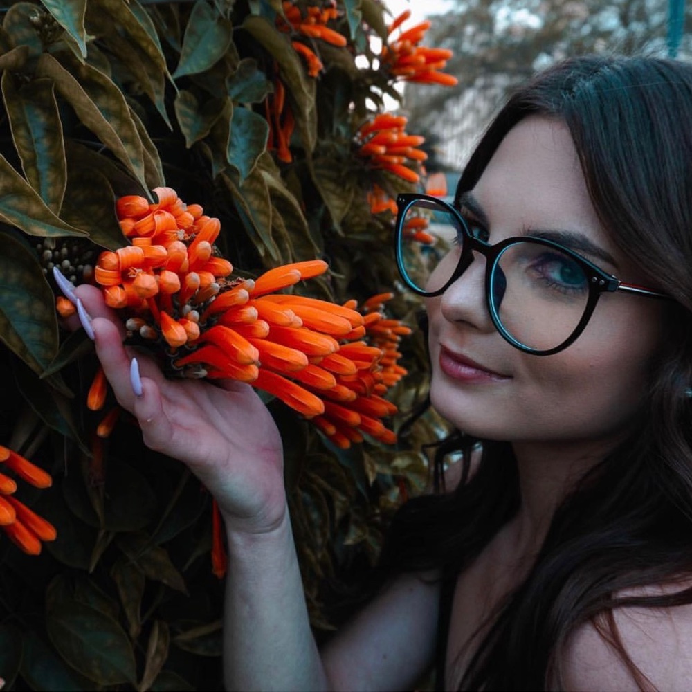 Brown Framed Blue Light Blocking Glasses with Case - Picture 3 of 6